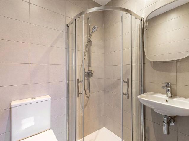 Studio for rent in Shepherd's Bush, Isle Of Man