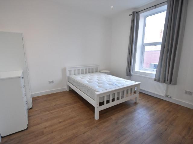 Room for rent in Shepherd's Bush, Greater London
