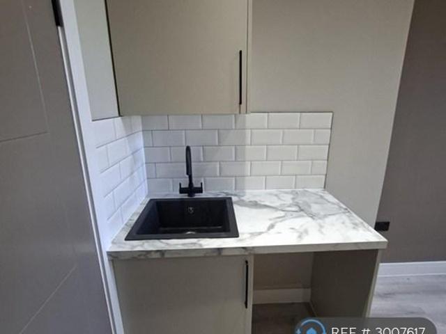 Apartment for rent in London Borough of Hammersmith and Fulham, Greater London