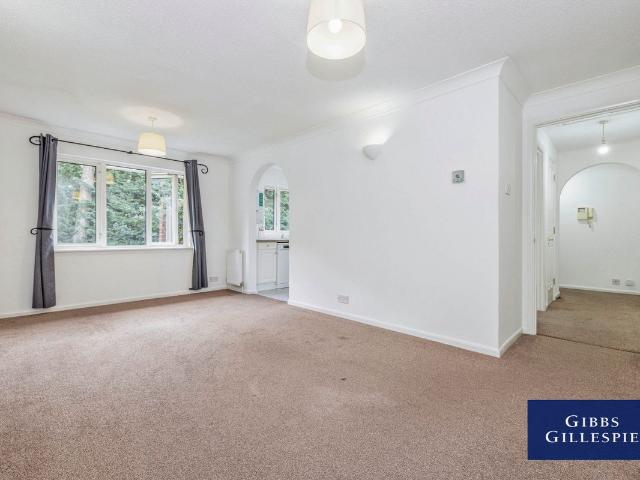 Apartment for rent in Pinner, Greater London