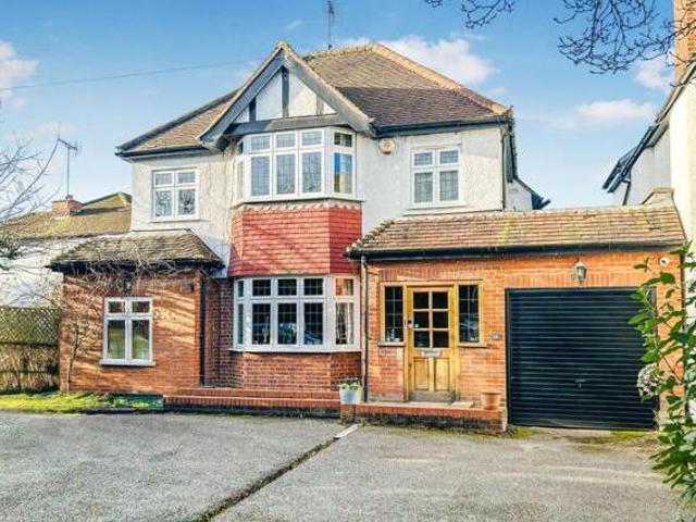 House for sale in Batchworth, Hertfordshire