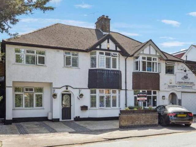 House for sale in Batchworth, Hertfordshire