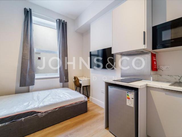 Studio for rent in Shepherd's Bush, Isle Of Man