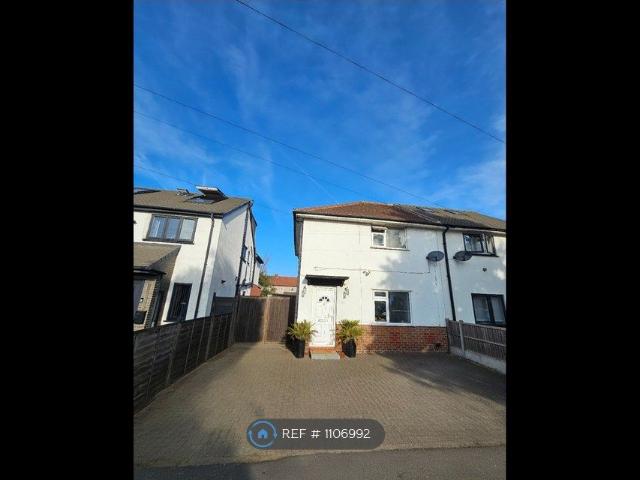 House for rent in Wexham Court, Slough