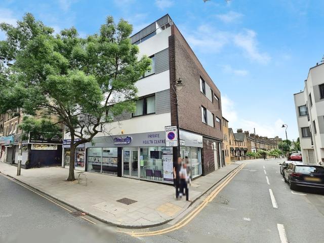 Apartment for rent in London Borough of Ealing, Greater London