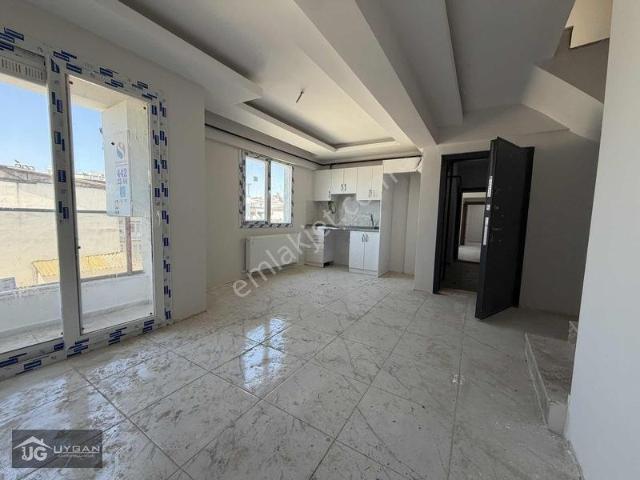 Cumhuriyet, Torbalı içerisinde satılık mülk