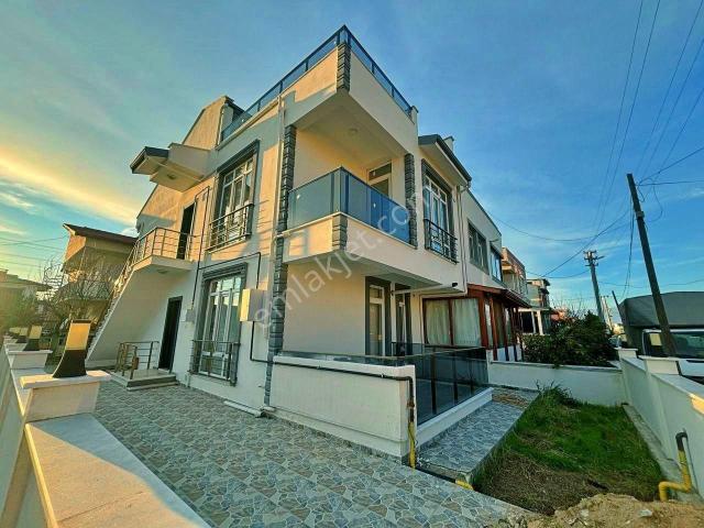 Burhaniye, Balikesir içerisinde satılık mülk