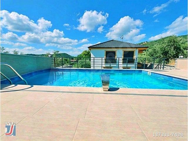 Polen Sitesi, Edremit içerisinde satılık Villa