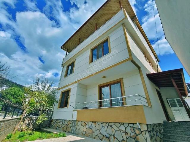 Çamlıbel, Edremit içerisinde satılık Villa