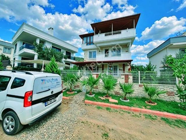 Edremit, Balikesir içerisinde satılık Villa