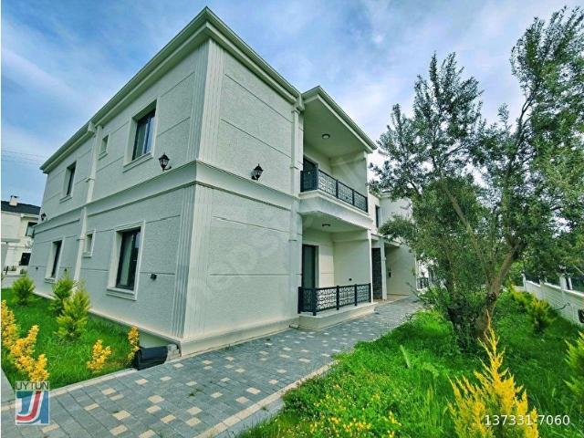 Edremit, Balikesir içerisinde satılık mülk
