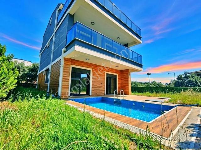 Edremit, Balikesir içerisinde satılık Villa