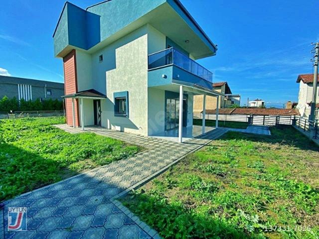 Burhaniye, Balikesir içerisinde satılık Villa