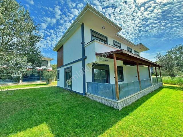 Burhaniye, Balikesir içerisinde satılık Villa
