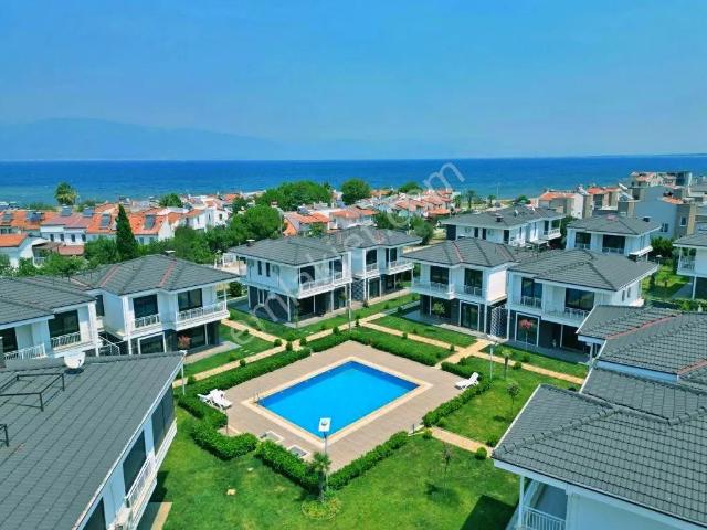 Burhaniye, Balikesir içerisinde satılık Villa