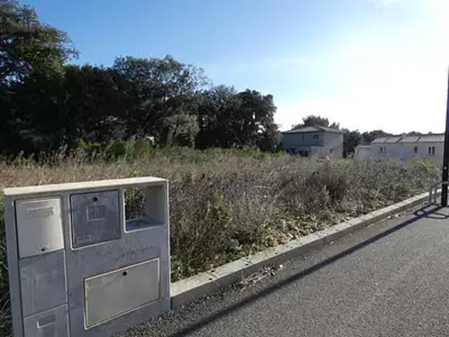 Terrain vente à Nîmes, Uzès