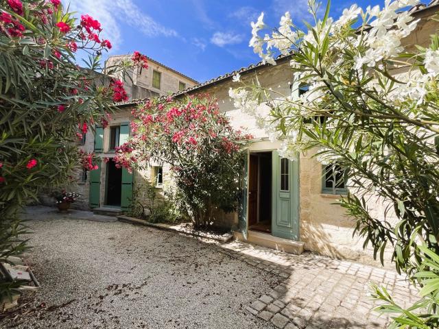 Maison vente à Nîmes, Uzès
