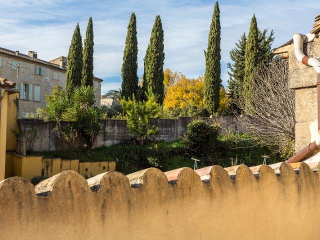 Maison vente à Nîmes, Uzès