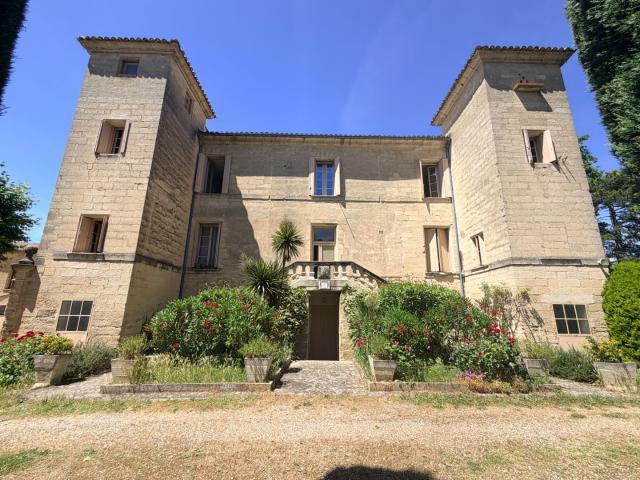 Château vente à Uzès, Gard