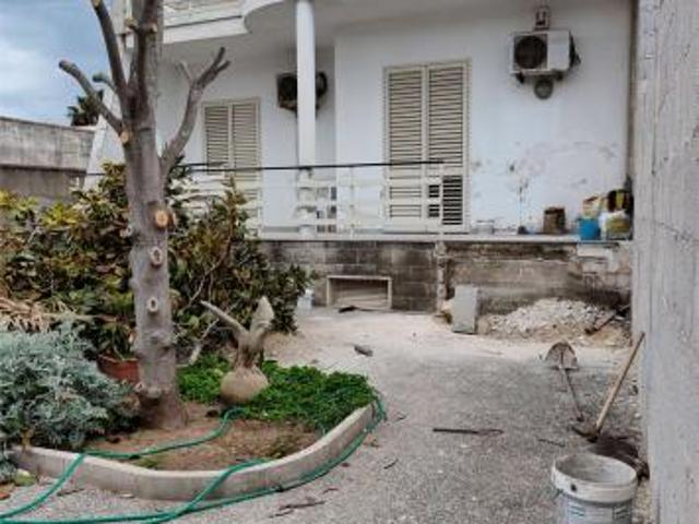 Capannone in vendita a Puglia, Lecce