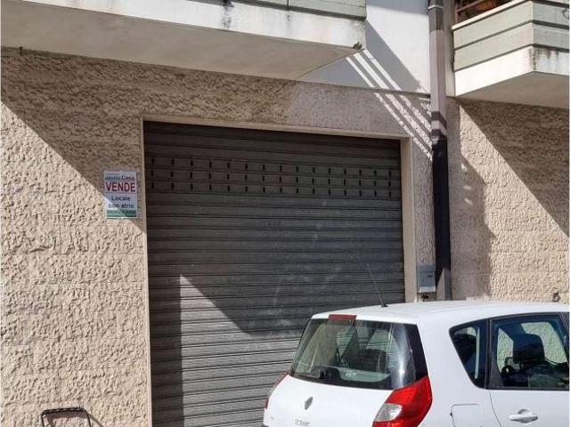 Capannone in vendita a Puglia, Bari