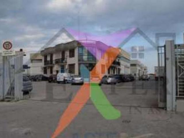 Ufficio in vendita a Puglia, Bari