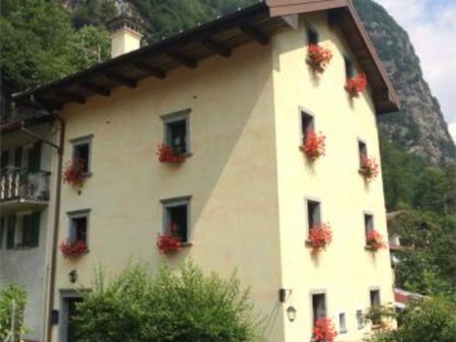 Palazzo in vendita a Verbania, Verbano-Cusio-Ossola