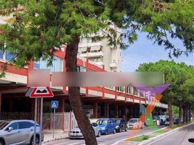 Ufficio in vendita a Poggiofranco, Puglia