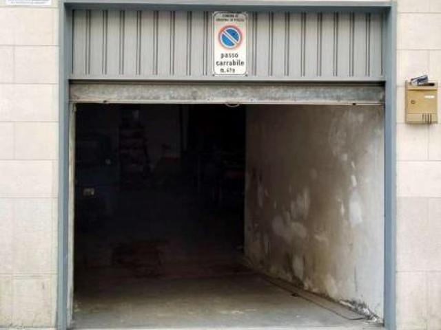 Box in vendita a Puglia, Bari