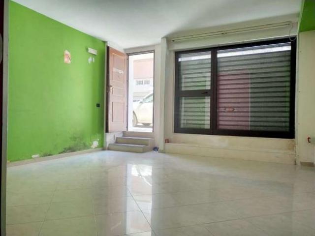 Ufficio in vendita a Puglia, Bari