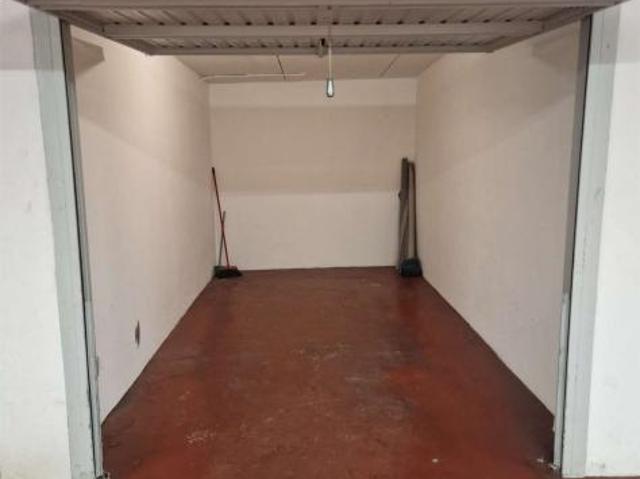 Box in vendita a Cantù, Lombardia