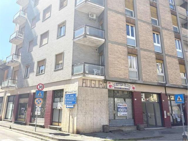 Locale Commerciale in vendita a Piemonte, Alessandria