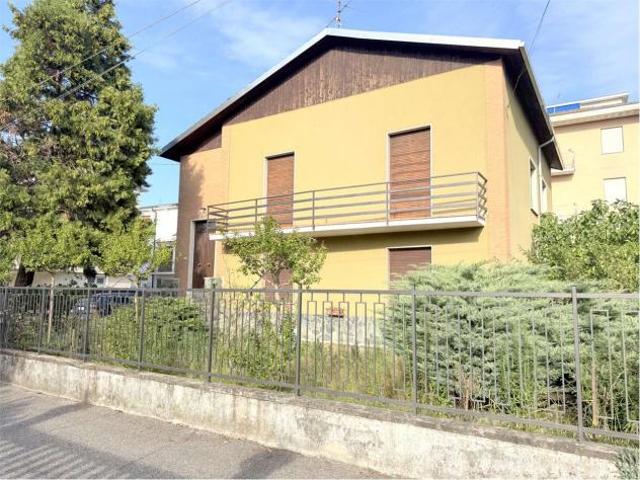Villa Indipendente in vendita a Piemonte, Alessandria