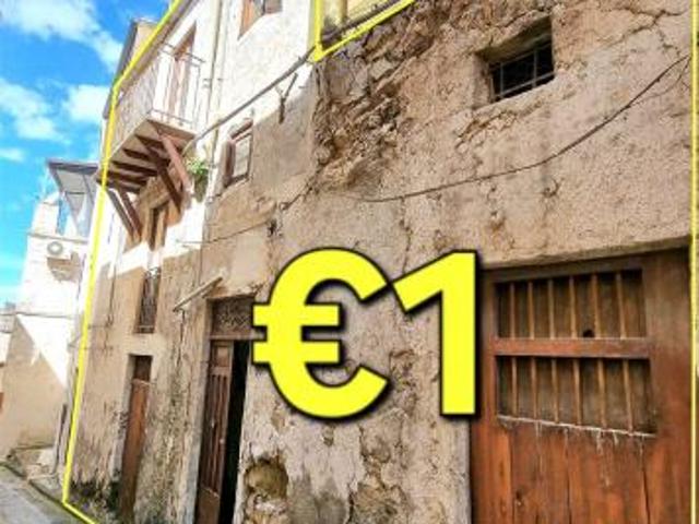 Villa Indipendente in vendita a Sutera, Sicilia