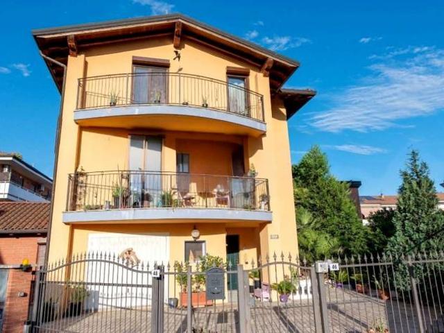 Villa Indipendente in vendita a Torrion Quartara, Piemonte