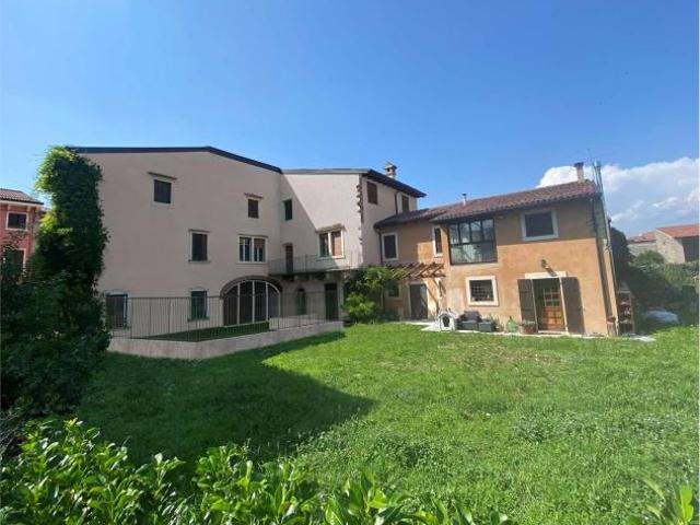 Appartamento in vendita a Balconi, Pescantina