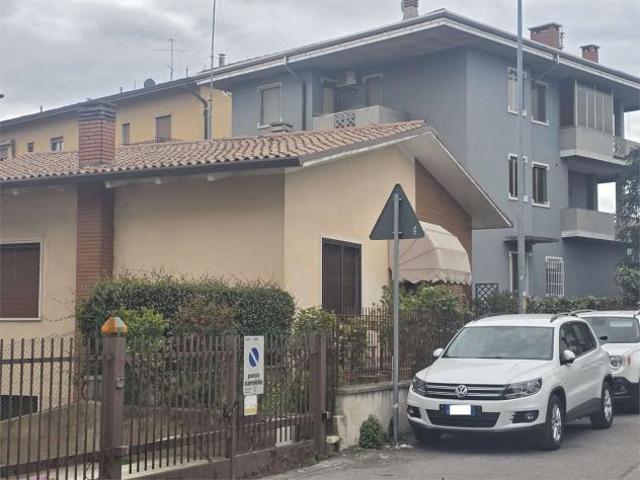 Villa Indipendente in vendita a Ovest, Brenzone