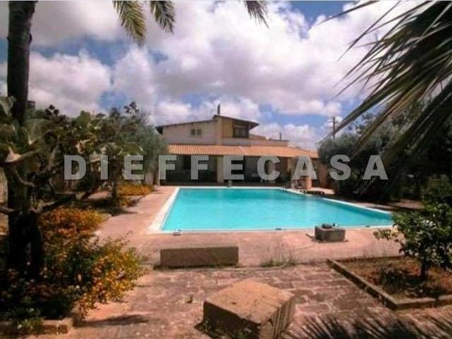 Villa Indipendente in vendita a Marsala, Sicilia