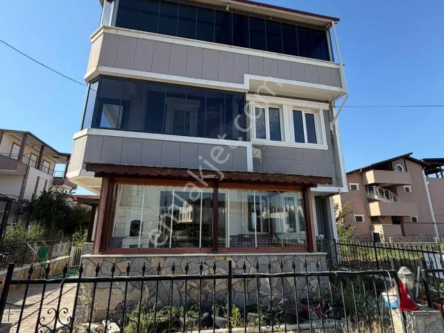 Burhaniye, Balikesir içerisinde satılık Villa
