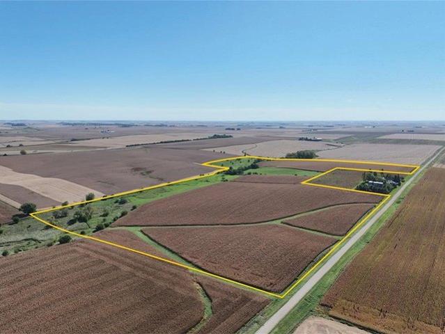 Farm for sale in Dysart, Iowa