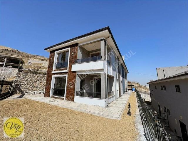 Yeşilyurt, Malatya içerisinde satılık Villa