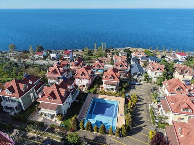 Akçaabat, Trabzon içerisinde satılık Villa