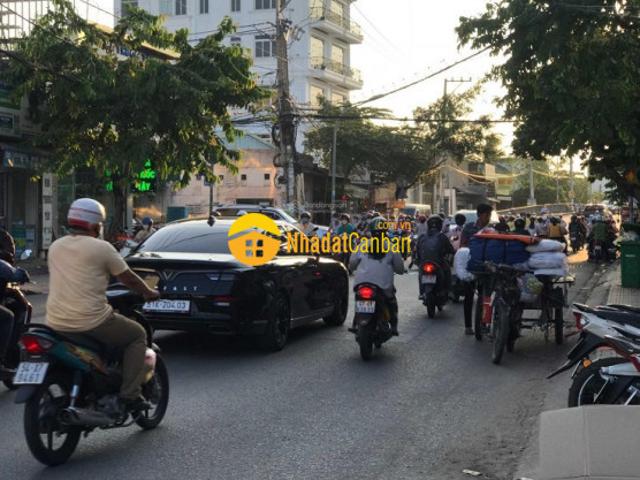 Nhà mặt phố bán