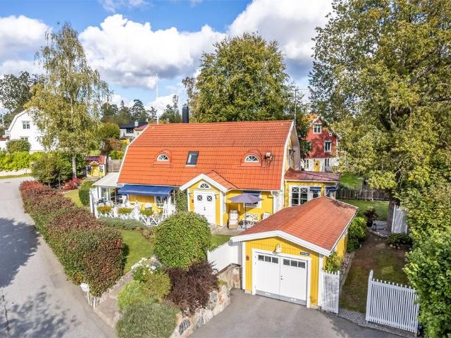 Villa till salu i Järfälla, Stockholm