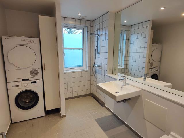 Zimmer til leje i Kongens Lyngby  , Brøndby