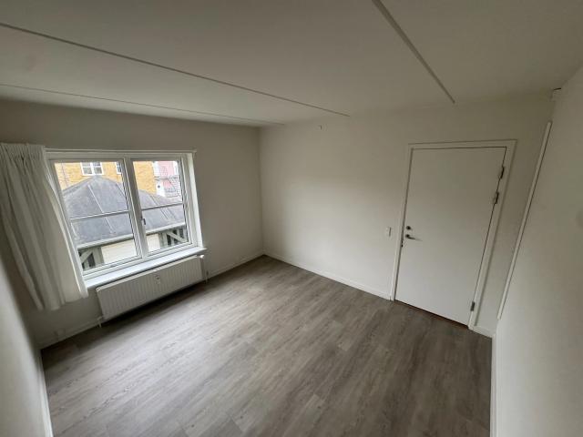 Zimmer til leje i Over Holluf, Odense