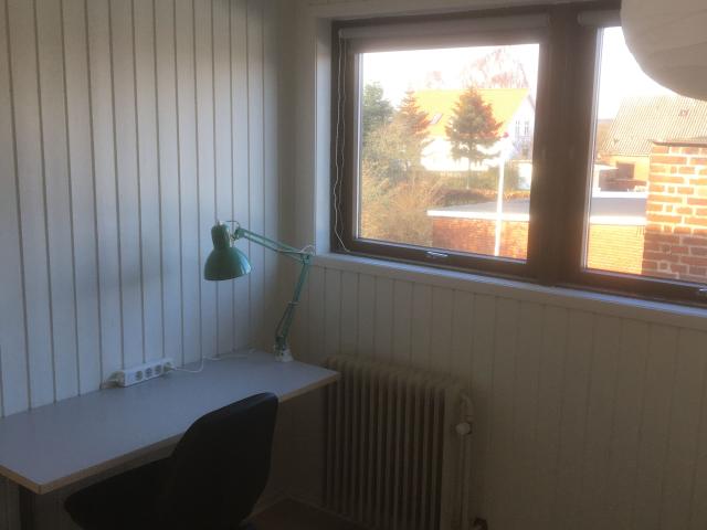 Zimmer til leje i Stenderup, Århus