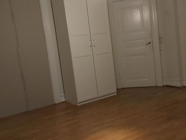 Zimmer til leje i Frederiksberg C, Brøndby