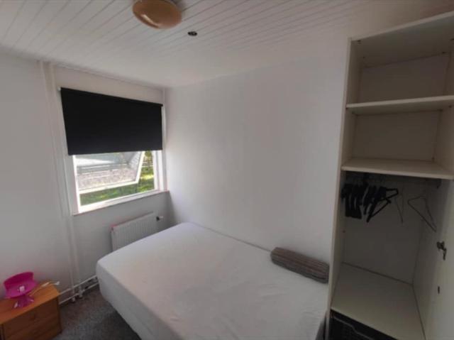 Zimmer til leje i København, Brøndby