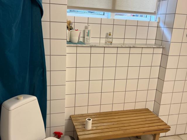Zimmer til leje i Gentofte, Brøndby